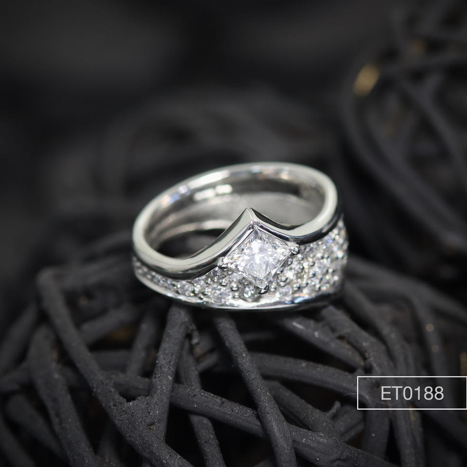 bespoke-jewellery-eternity-diamonds
