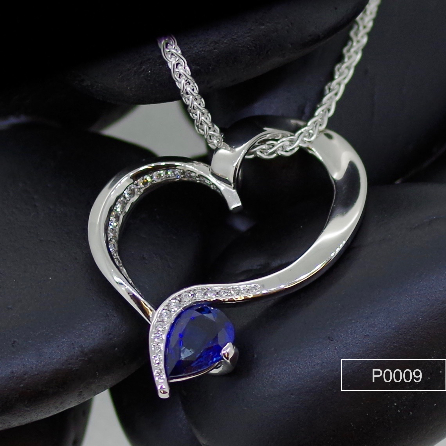 bespoke-jewellery-pendent